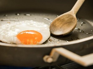 Kuningnya Lebih Oranye, Pasti Telur Omega-3? Ternyata Tidak