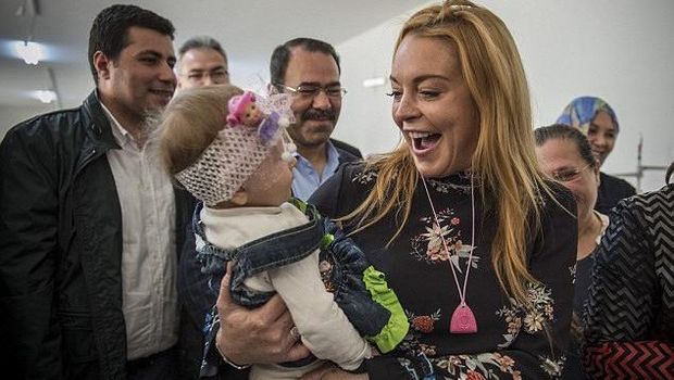 Cerita Haru Lindsay Lohan Saat Bertemu Pengungsi Suriah