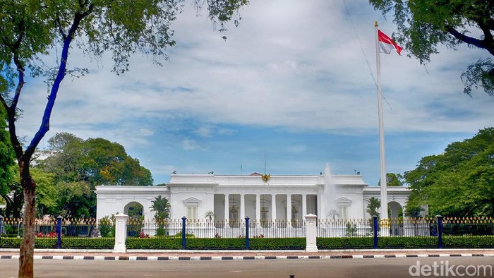 Istana Merdeka, Istana Negara