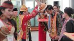 Jokowi Dianugerahi Gelar Raja Dayak