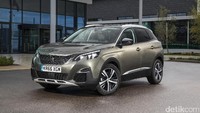 Mobil berikutnya yang masuk nominasi adalah SUV dari Prancis Peugeot 3008. Foto: Newspress