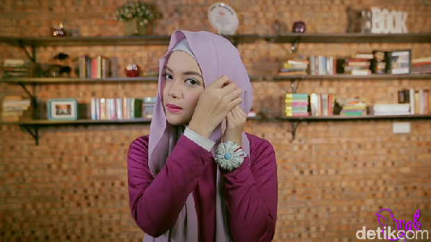 Tutorial Hijab Sifon yang Cocok untuk Bekerja