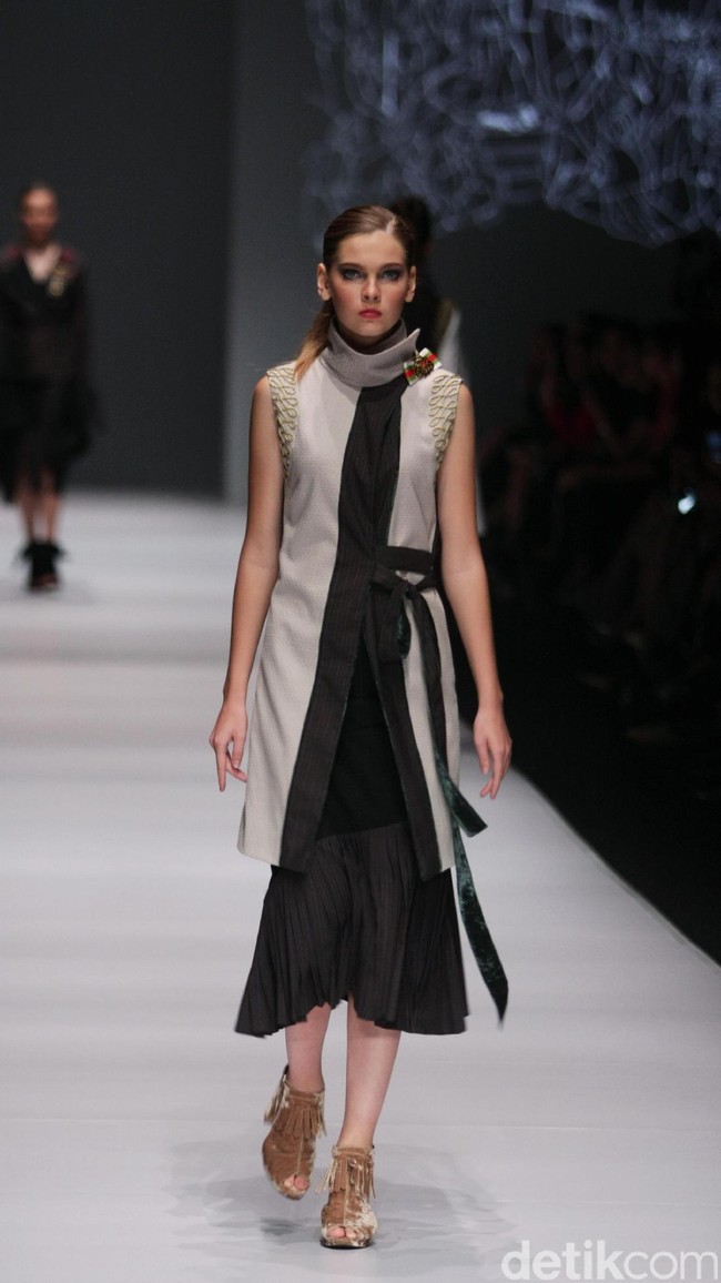 Koleksi Busana Major Minor MAHA di Jakarta Fashion Week 2017. Senayan City. Jakarta. [Foto: Mohammad Abduh/Wolipop]