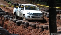 Isuzu D-Max juga telah menanti bersaing dengan pick-up Mahindra. Foto: M Luthfi Andika