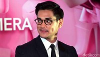 Ini lesung pipit yang menjadi ciri khas Afgan. Foto: Noel/detikHOT