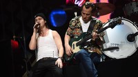 Lukas Graham dengan lagunya 7 Years juga sukses banget. Foto: Getty Images