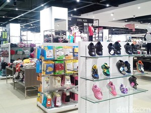 Tampil Segar dan Fashionable dengan Sepatu Anak dari Transmart Carrefour