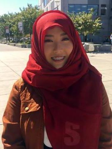 Ini yang Dirasakan Mahasiswi California Coba Berhijab Pertamakali