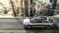 Pesaing Tesla Model S ini menyajikan keunggulan dalam hal desain, performa dan kemewahan.