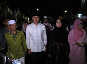 Didampingi Annisa Pohan, Agus Hadiri Peringatan Maulid Nabi di Pasar Minggu