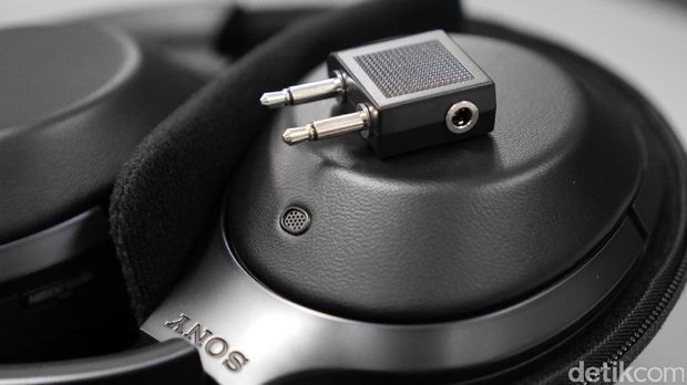 Sony MDR-1000X, Headphone Nirkabel yang Bikin Sunyi