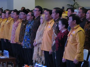 Mega, Zulkifli Hasan, dan Menteri Kabinet Kerja Hadiri Munaslub Hanura