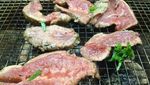 Lamb Chop dan Tenderloin Slice yang Enak Dicocol dengan 7 Saus