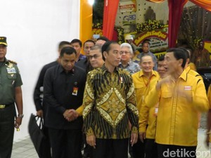Disambut Wiranto, Jokowi Hadiri Munaslub Partai Hanura
