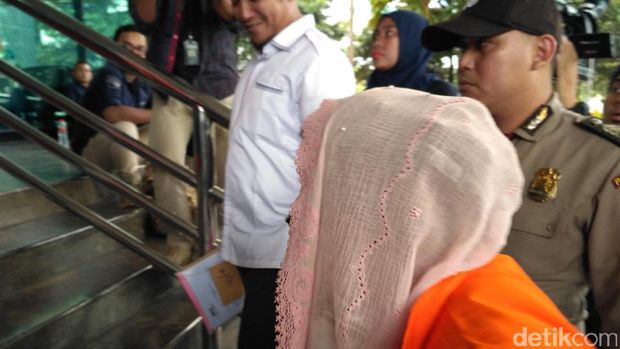 Kasus Korupsi Alkes, Eks Menkes Siti Fadilah Kembali Diperiksa KPK