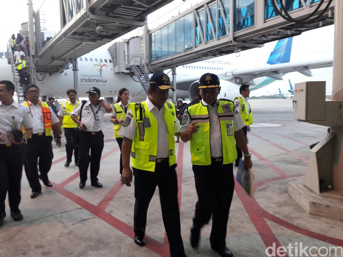 Jelang Libur Natal, Dirjen Perhubungan Udara Cek Persiapan Bandara