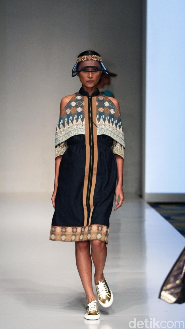 Karya busana Didi Budiardjo di IPMI Tren Show 2017. The Hall Senayan City Lt.8, Senayan City. Jakarta. [Foto: Mohammad Abduh/Wolipop]