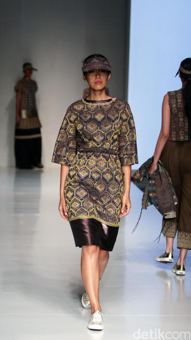 Karya busana Didi Budiardjo di IPMI Tren Show 2017. The Hall Senayan City Lt.8, Senayan City. Jakarta. [Foto: Mohammad Abduh/Wolipop]