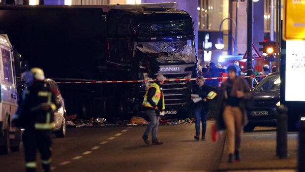 Truk yang menabrak kerumunan orang di Berlin
