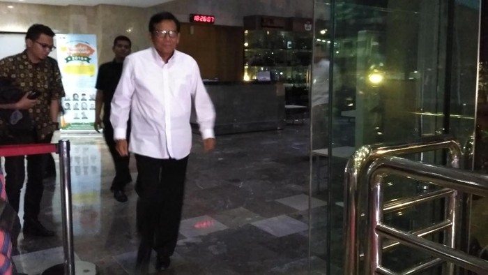 Usai Diperiksa KPK 9 Jam Terkait Kasus E-KTP, Jafar Hafsah Irit Bicara