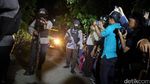 Ambulans Bawa 3 Jenazah Teroris Bom Tangsel