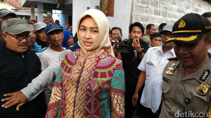 Wali Kota Airin Datangi Kontrakan Teroris Bom Tangsel