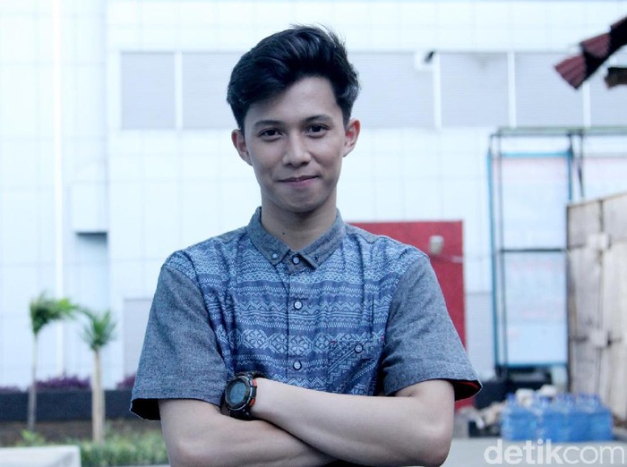 Gantengnya Anak Mastur, Pipik Dekat dengan Sunu?