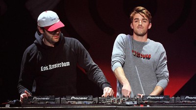 The Chainsmokers yang Mencuri Perhatian Grammy