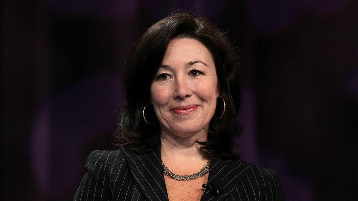 SAN FRANCISCO - MAY 11: Oracle president Safra Catz prepares to deliver a keynote address during the 21st Annual Professional Business Women of California conference May 11, 2010 in San Francisco, California. The day-long annual conference for California businesswomen brings together thousands of women from industries across California for integrated leadership training, networking and seeking out ways to increase womens value to business. (Photo by Justin Sullivan/Getty Images)