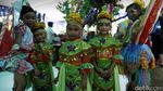 Fashion Show Bahan Daur Ulang