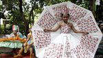 Fashion Show Bahan Daur Ulang