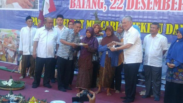 Mendag Resmikan Pasar Tradisional Bereskalator di Batang