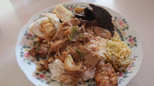 Kenyang Wisata Kuliner Saat Tanggal Tua, Coba di Malang!