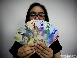 Data Tenaga Kerja AS Turun Bikin Rupiah Menguat