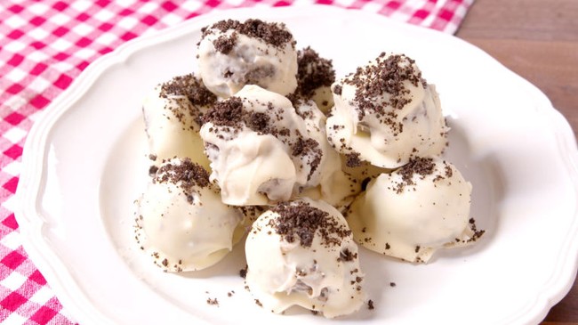 Bikin Oreo Truffles Praktis dengan 3 Bahan