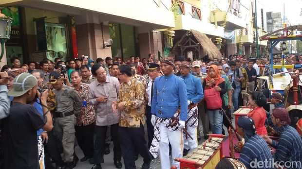 Sultan HB X resmikan pedesterian Malioboro