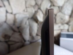 TV Pintar TCL Bergaya Ramping dan Kaya Fitur