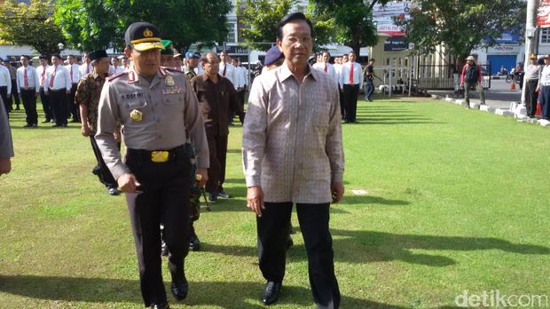  Apel gelar pasukan Operasi Lilin Progo 2016 di Mapolda DIY, Yogyakarta,