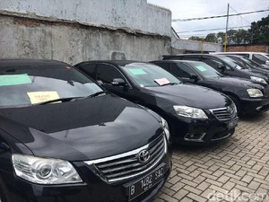 Beli Mobil Bekas Rental, Ini yang Diberikan Blue Bird