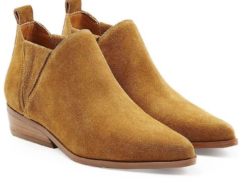 Editor's Choice: 5 Sepatu Stylish yang Pantas Dipadukan dengan Legging