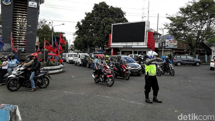 Hindari Macet Parah di Puncak Saat Liburan, Polisi Siapkan Jalur Alternatif
