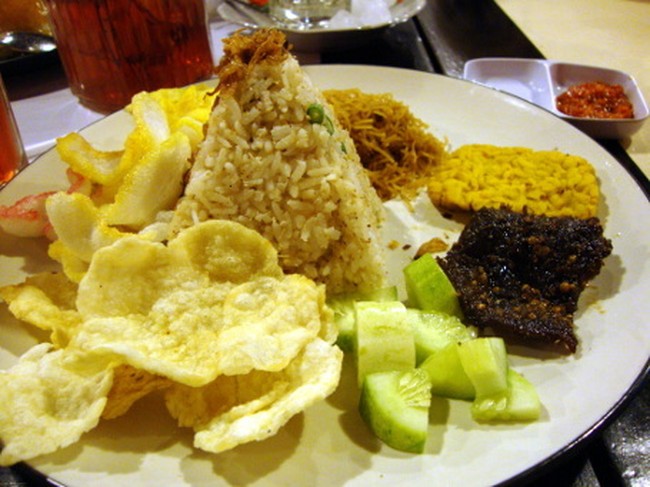 Di Kawasan Sabang Bisa Mencoba Roti Srikaya, Bakmi hingga Nasi Ulam