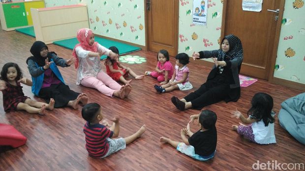 Daycare di Kantor, Salah Satu 'Jurus' Minimalkan Stres Ibu Bekerja