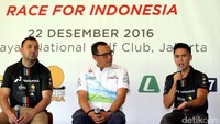 Ali Adrian (kanan) akan mengikuti sembilan seri yang dimulai pada Maret 2017 di Motorland Aragon hingga November di Losail International Circuit, Qatar.
