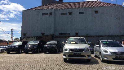 Bazar Mobil Bekas Rental Blue Bird