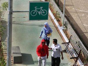 Akhir Pekan Ini Warga Bekasi Bisa Vaksin COVID Sambil CFD di Jl Ahmad Yani