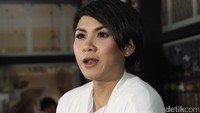 Evelyn juga tak lagi tertutup karena kini ia banyak berkomentar mengenai rumah tangganya. Foto: Ismail/detikHOT