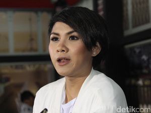 Lebih Feminin, Istri Aming Tambah Cantik
