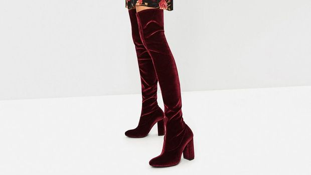 Editor's Choice: 5 Sepatu Stylish yang Pantas Dipadukan dengan Legging