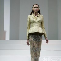 Koleksi Yogie Pratama mengusung tema Gilead di IPMI Trend Show 2017. The Hall Lt.8, Senayan City. Jakarta. [Foto: Mohammad Abduh/Wolipop]